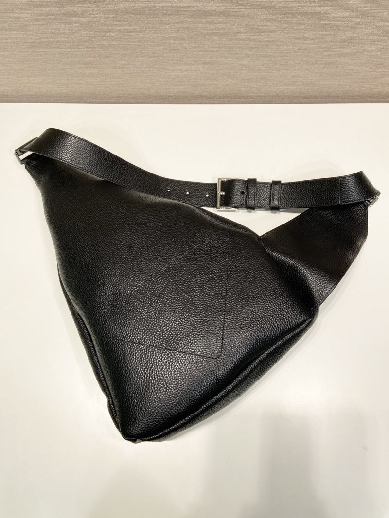 Pra*a triangle pouch